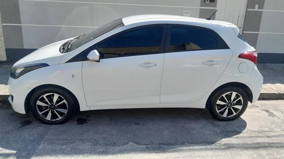HYUNDAI HB20 1.0 COPA DO MUNDO FIFA 12V FLEX 4P MANUAL HYUNDAI HB20 1.0 COPA DO MUNDO FIFA 12V FLEX 4P MANUAL